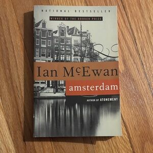 AMSTERDAM - Ian McEwan - Paperback Book